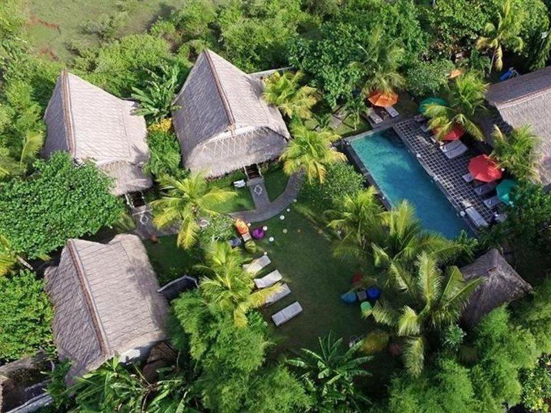 Flower Bud Bungalow Pecatu  Exterior photo