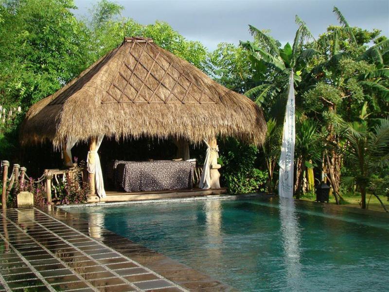 Flower Bud Bungalow Pecatu  Exterior photo