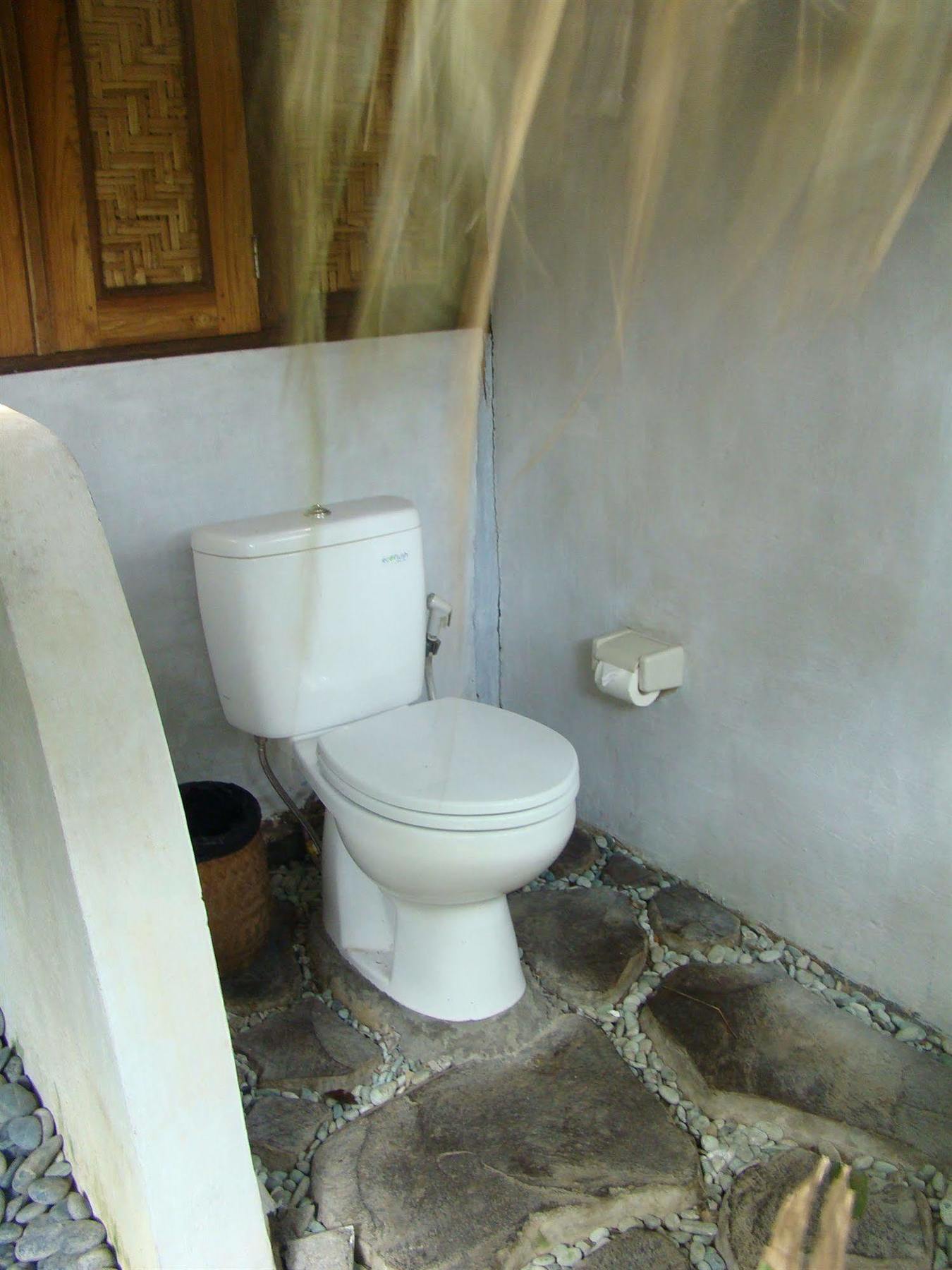Flower Bud Bungalow Pecatu  Exterior photo