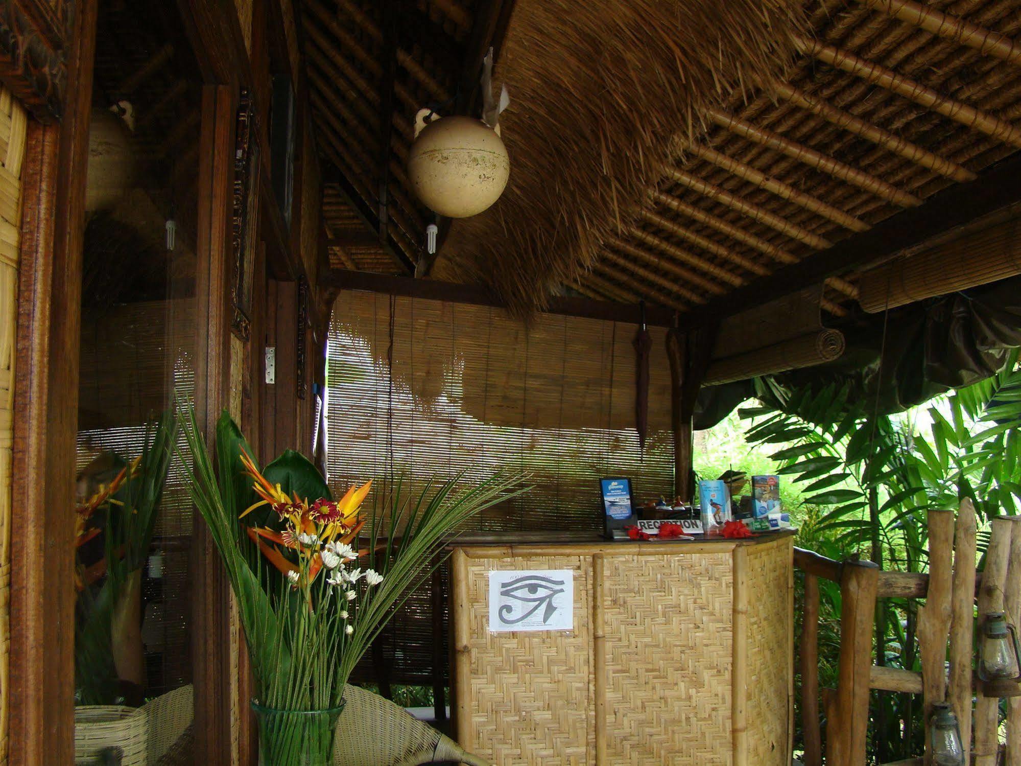 Flower Bud Bungalow Pecatu  Exterior photo